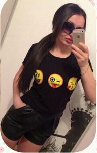 SexeMara Summer Style Smile Chat Emoji T shirts Black Punk Harajuku Short Sleeve Casual Tops Women O-neck Kawaii T-shirt H166