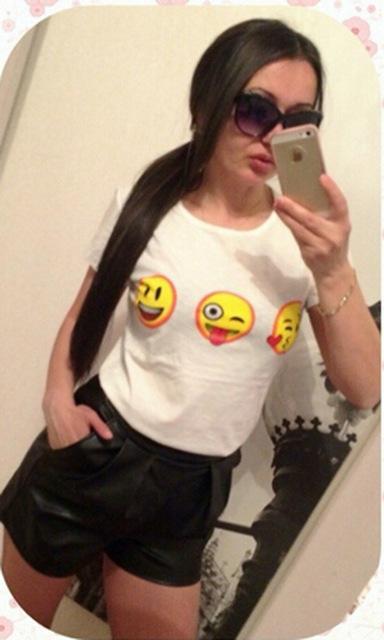 SexeMara Summer Style Smile Chat Emoji T shirts Black Punk Harajuku Short Sleeve Casual Tops Women O-neck Kawaii T-shirt H166