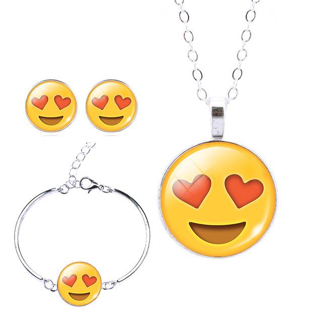 LIEBE ENGEL 2017 Women Emoji Stud Earrings & Moon Pendant Choker Necklace & Charm Cuff Bracelet Bangle Emoji Jewelry Sets Glass